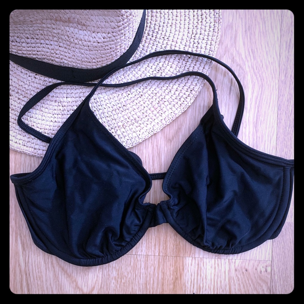 Black underwear bikini top in C/D